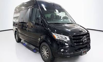 2023 Mercedes-Benz Sprinter 907 VS30