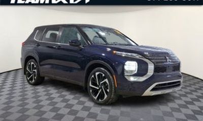 2022 Mitsubishi Outlander ES