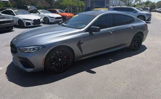 2022 BMW M8