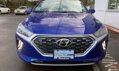 2022 Hyundai Ioniq SEL