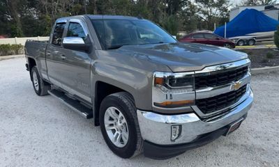 2017 Chevrolet Silverado LT