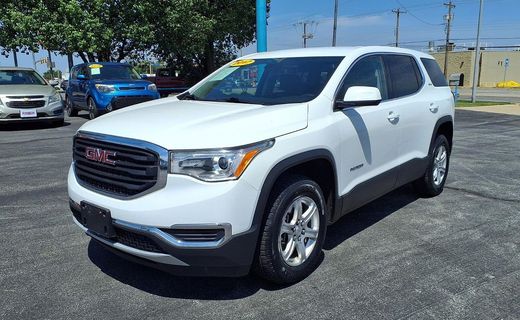2017 GMC Acadia SLE 1