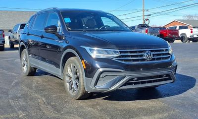 2023 Volkswagen Tiguan 4MOTION SE