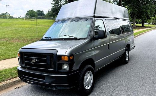 2010 Ford E-350 Econoline