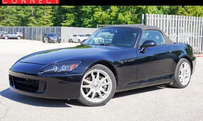 2004 Honda S2000 Roadster