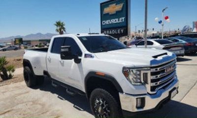 2022 GMC Sierra HD AT4