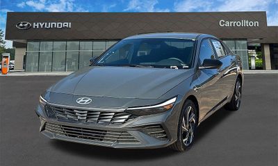 2025 Hyundai Elantra Blue SEL Sport