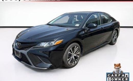 2020 Toyota Camry SE