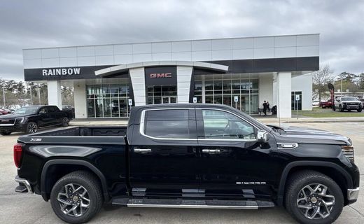 2026 GMC Sierra SLT