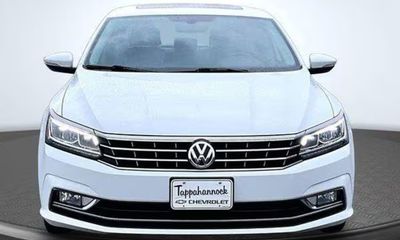 2016 Volkswagen Passat 1 8T SE
