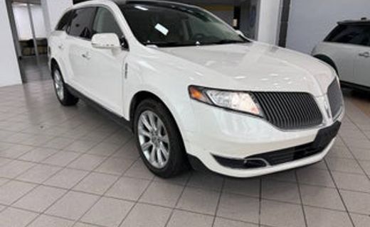 2014 Lincoln MKT Base