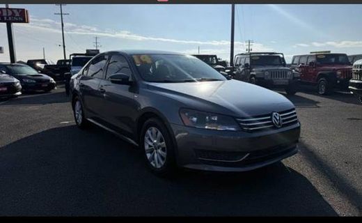 2014 Volkswagen Passat S