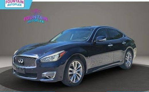 2018 Infiniti Q70