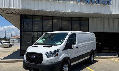 2025 Ford Transit LOW Roof
