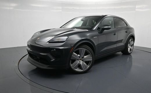 2026 Porsche Macan