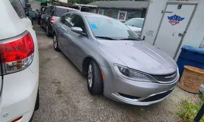 2016 Chrysler 200 Limited