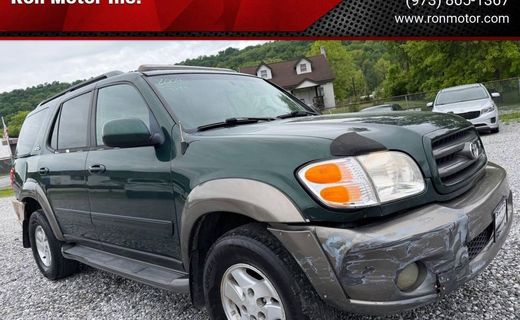 2004 Toyota Sequoia SR5