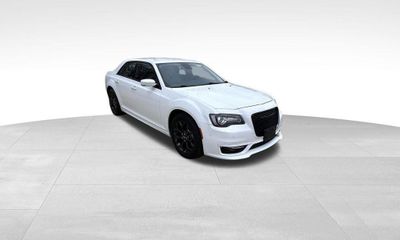 2023 Chrysler 300 Touring L