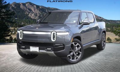 2025 Rivian R1T Adventure