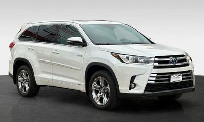 2019 Toyota Highlander LTD Platinum Hybrid
