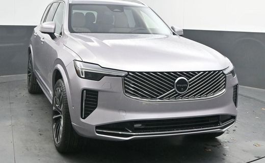 2026 Volvo XC90 Plus Bright