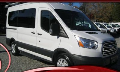 2018 Ford Transit 150 XLT Medium
