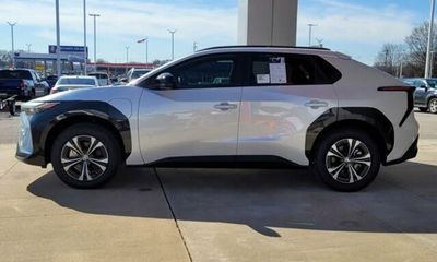 2023 Toyota BZ4X Limited