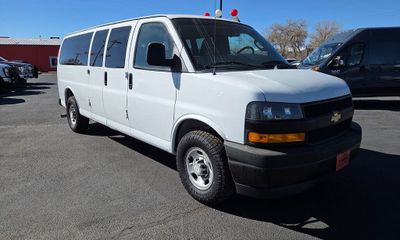 2018 Chevrolet Express Passenger LS EXT