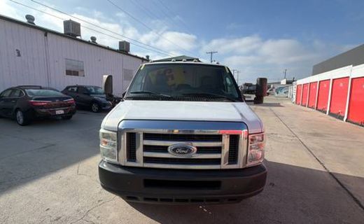 2012 Ford E-450