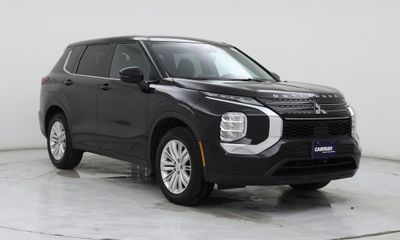2024 Mitsubishi Outlander ES