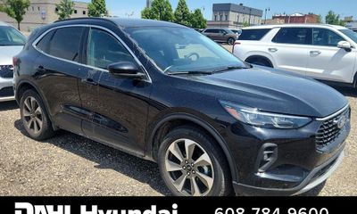 2024 Ford Escape Platinum