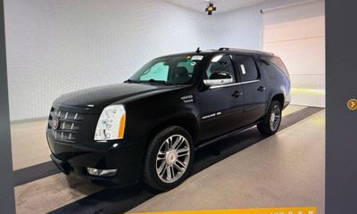 2013 Cadillac Escalade ESV Premium