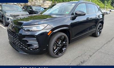2025 Volkswagen Tiguan 4 Motion SE