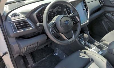 2023 Subaru Ascent Limited 8 ES