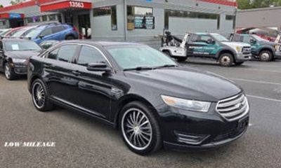 2015 Ford Taurus SEL
