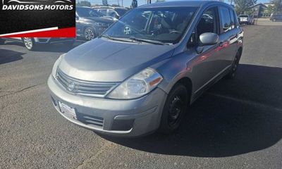 2011 Nissan Versa 18 S