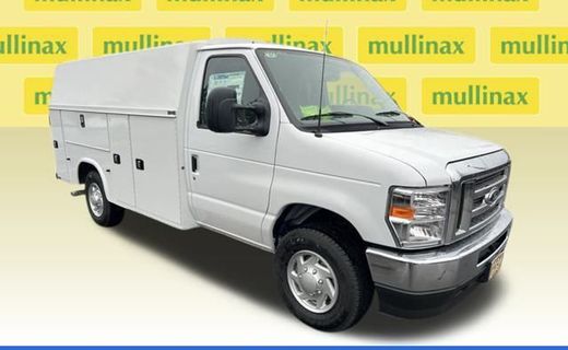 2025 Ford E-350 Super Duty