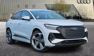 2025 Audi Q4 55 E Tron