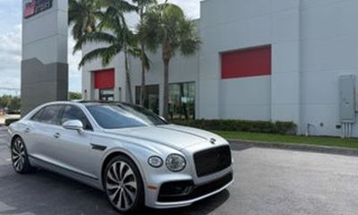 2021 Bentley Flying Spur W12 Sedan
