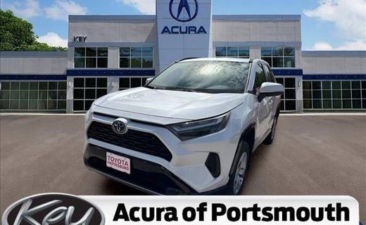 2024 Toyota RAV4 SE