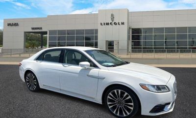 2020 Lincoln Continental Premier