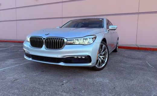 2017 BMW 740I