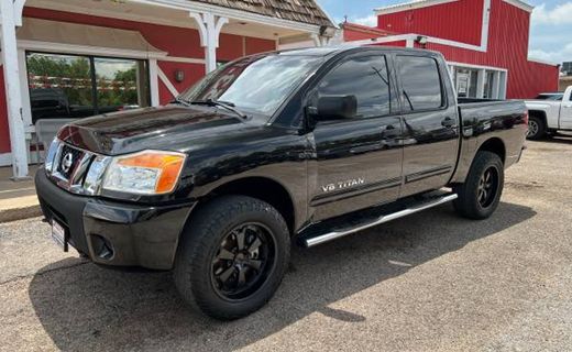 2012 Nissan Titan SV