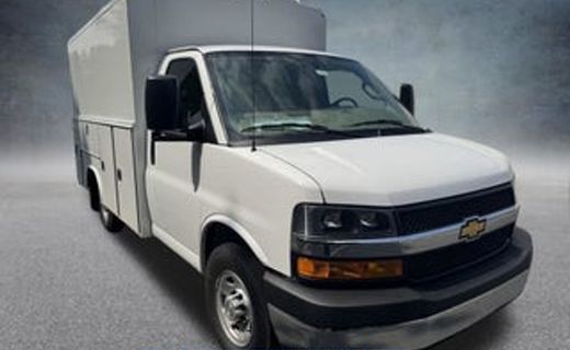 2026 Chevrolet Express 3500 Cutaway 139