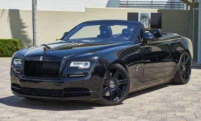 2016 Rolls-Royce Dawn Base
