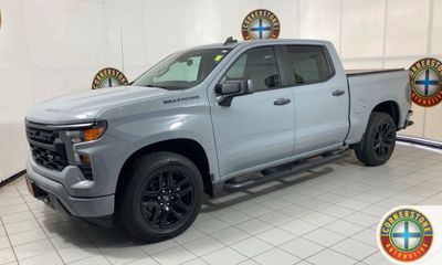 2024 Chevrolet Silverado Custom