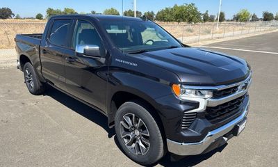 2024 Chevrolet Silverado LT