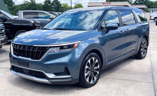2024 Kia Carnival EX