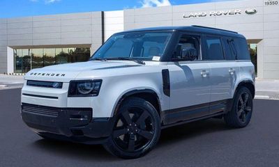 2026 Land Rover Defender 110 SE
