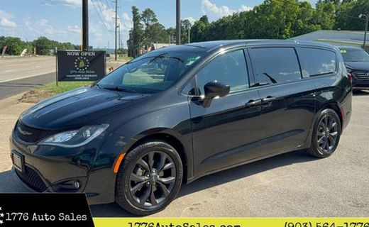 2019 Chrysler Pacifica Touring Plus